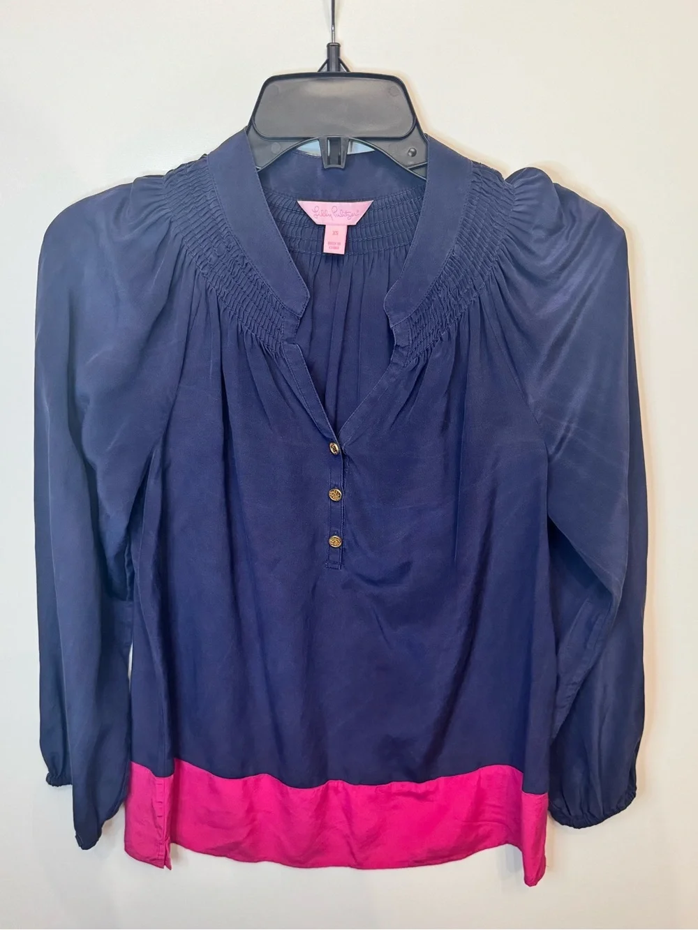Lilly Pulitzer 100% Silk Smocked Puff Sleeve Blouse Navy Pink XS